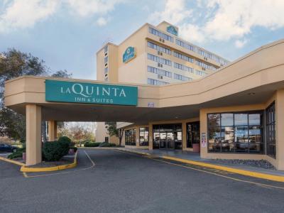 La Quinta By Wyndham Meadowlands Hotel Secaucus