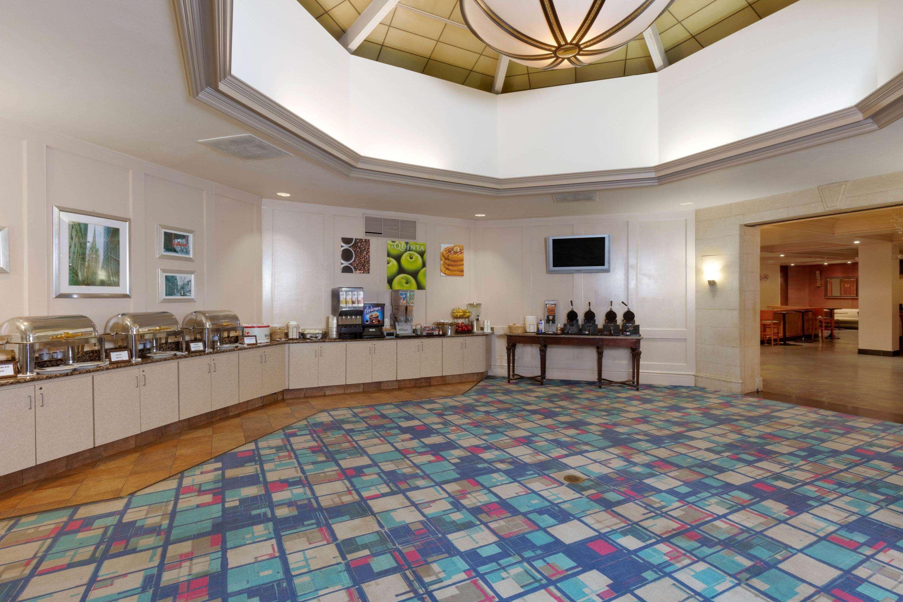La Quinta By Wyndham Meadowlands